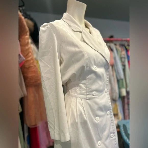 Vintage Nurse Dress - Picture 5 of 12